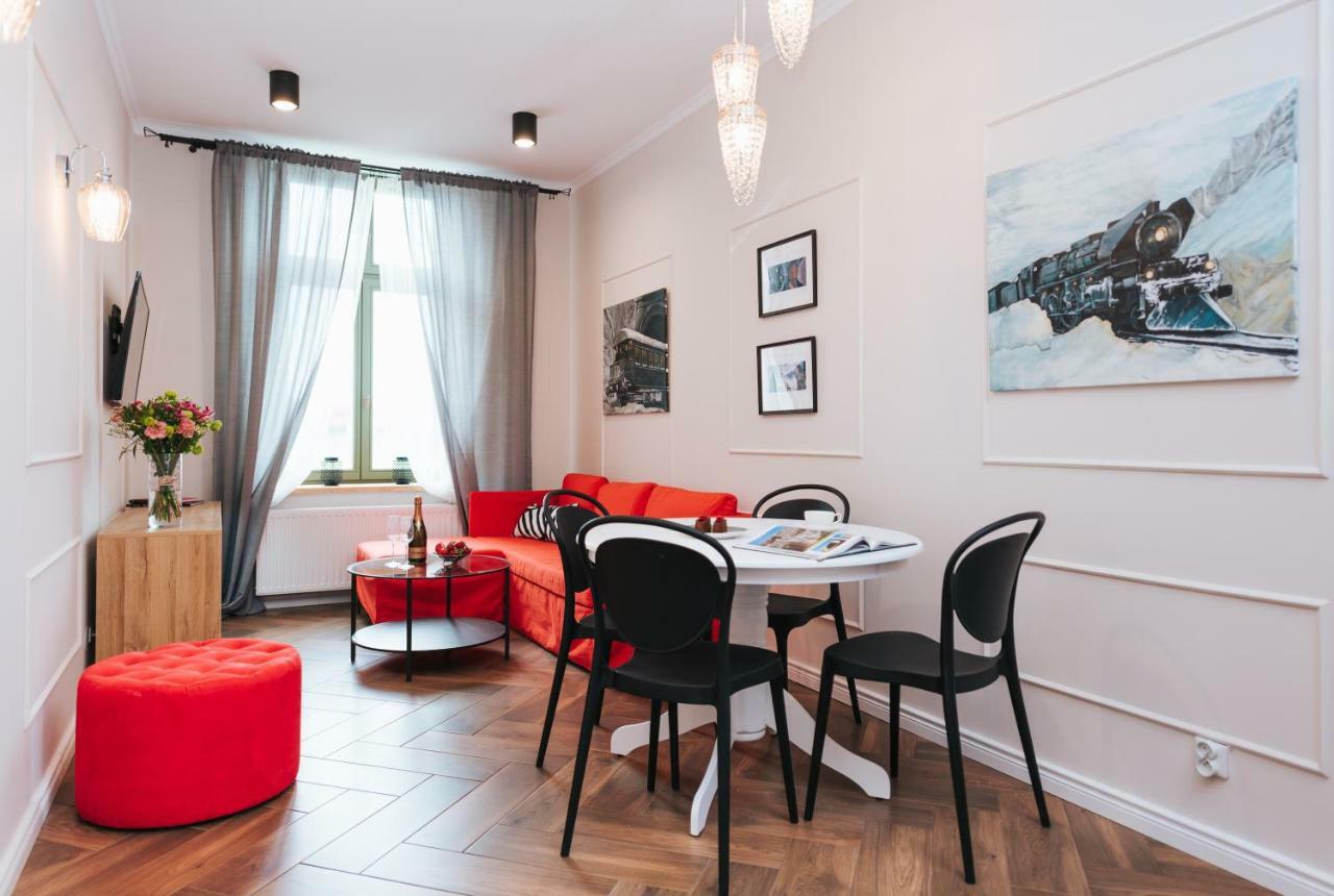 MovArt Boutique Aparthotel Cracovie Extérieur photo