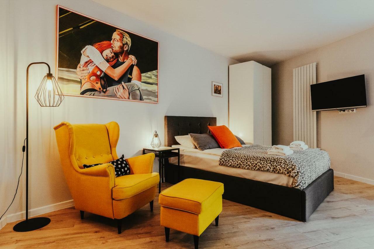 MovArt Boutique Aparthotel Cracovie Extérieur photo